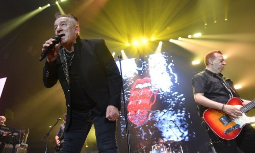 Prljavo kazalište rasplesalo obožavatelje u varaždinskoj Areni