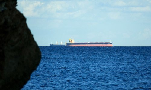 Teretni brod naletio na minu u Crnom moru, dvije osobe ozlijeđene