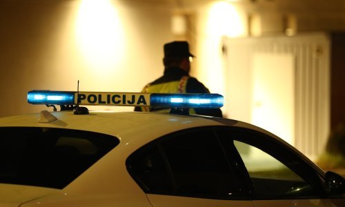 Na zapuštenom imanju životinjama nanosila patnju i bol