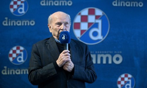 U Dinamu je sve moguće pa i ovo! Tek mu je 87 godina...