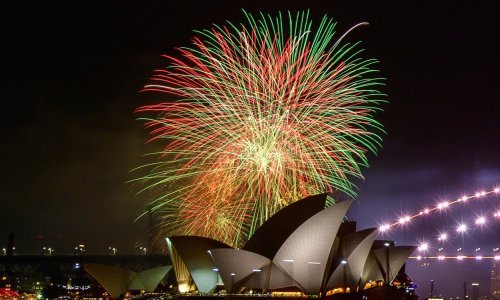 Sydney i Auckland dočekali Novu godinu spektakularnim vatrometima