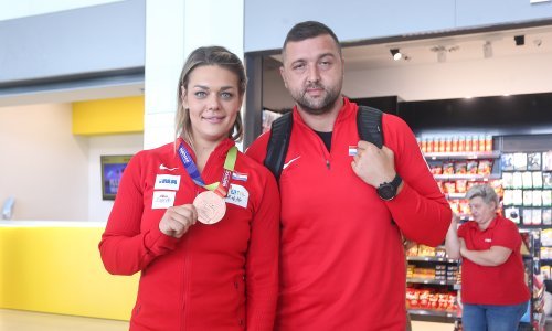 Kao iz bajke: Evo kako je tekla ljubavna priča Sandre Perković i njenog Edisa