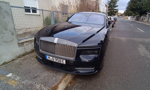 Rolls-Royce Spectre, prvi potpuno električni model legendarne marke osvanuo u Zagrebu