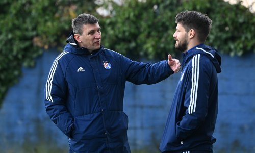 Dinamo počeo pripreme, ali sve zanima o čemu su to pričali Jakirović i Petković