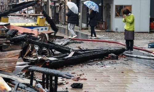 Broj poginulih u potresu u Japanu popeo se na 62, građani strahuju zbog kiša