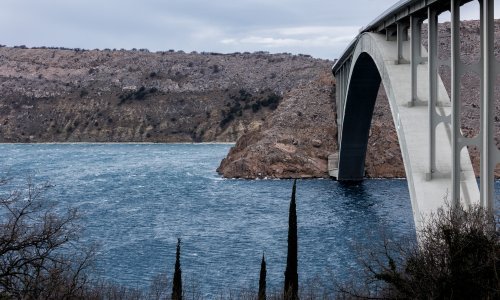 Planira se novi most na Krku. Imat će dva kata i njime će prolaziti auti i vlakovi