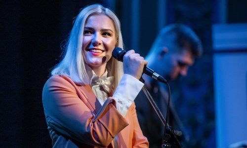Krenula prva odustajanja: Poznata pjevačica neće na Doru, evo tko će je zamijeniti