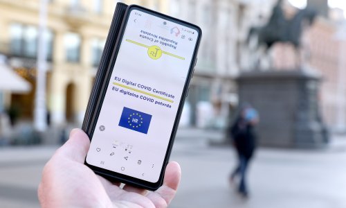 Još 20-ero optuženih zbog lažnih potvrda o cijepljenju protiv covida
