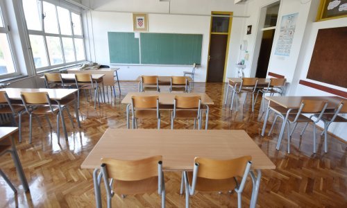 Profesor koji se potukao s učenicima neće dobiti otkaz, dvojica učenika dobila ukor