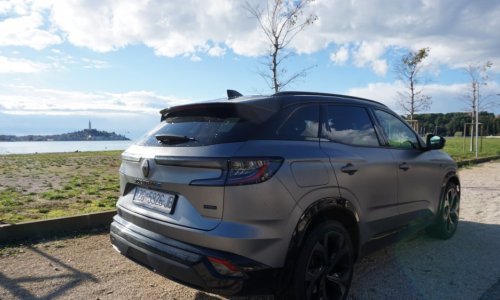 Posjetili smo Advent u Rovinju u najluksuznijem Renaultovom Australu. Evo kako smo se proveli