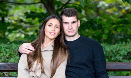 Trudnoću su čuvali u tajnosti: Dominik Livaković i supruga Helena postali roditelji