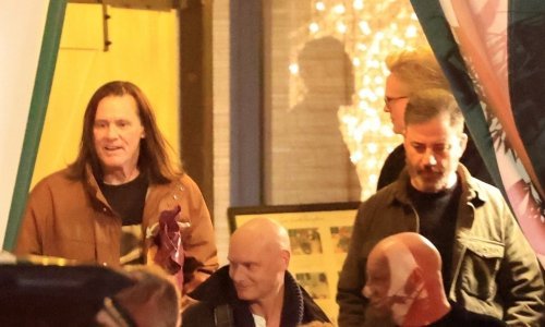 Slavni glumac se umirovio, a sada se s nakon dugo vremena pojavio u javnosti s novim imidžem