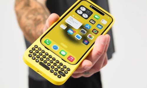 Patite od nostalgije za smartfonima s tipkovnicom? Ova maskica je prava stvar za vas