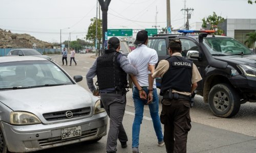 Kaos u Ekvadoru: Nasilje, eksplozije, otmice policajaca, upad na televiziju