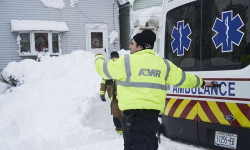 Istok SAD-a pogodila velika zimska oluja, gotovo milijun ljudi bez struje
