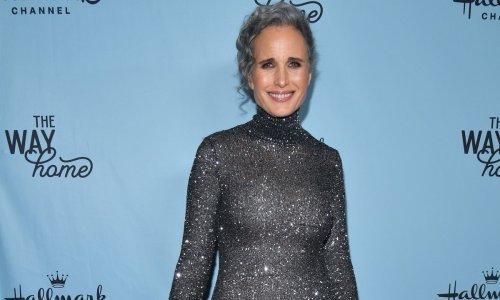 Sjedokosa ikona u glamuroznoj haljini sve je bacila u drugi plan