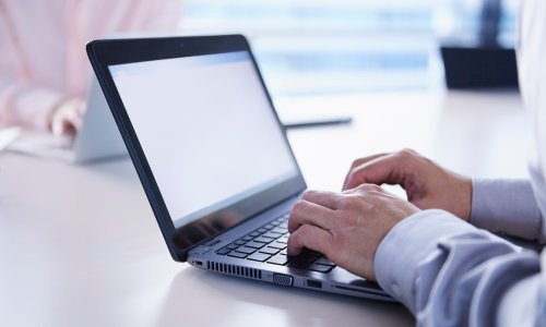 'Nebi', 'čemo' ili 'več': Ove pravopisne pogreške najčešće rade Hrvati