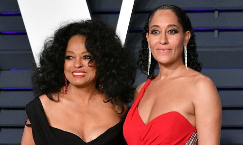 Ponosno istaknula figuru u 79. godini u kampanji za Saint Laurent