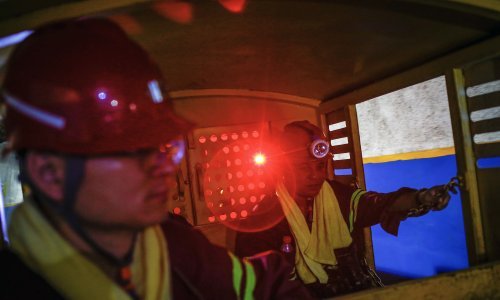 Nesreća u kineskom rudniku: Osmero poginulih, mnogi još zarobljeni pod zemljom