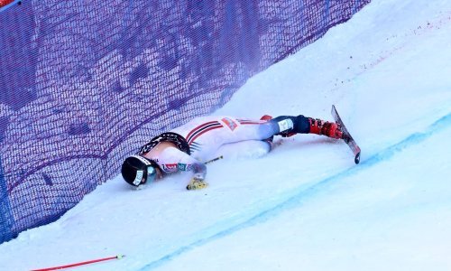 Jurio je 145 km/h i zabio se u zaštitnu ogradu; helikopterom je prebačen u bolnicu