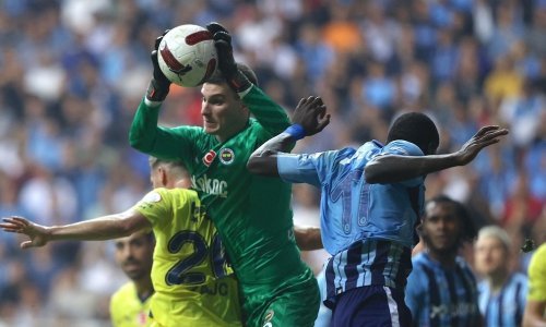 Dominik Livaković fenomenalnom obranom u 98. minuti utakmice spasio Fenerbahče