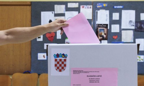 U prvom polugodištu o izborima educirano tri puta više maturanata nego 2022.
