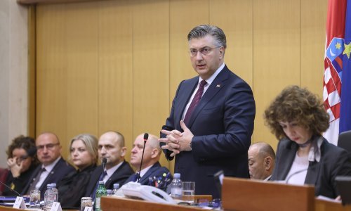 Knjiga o Krajini, Bernardić kao gigant, a premijer kao zakrpa: Ovako su se rešetali oporba i Plenković