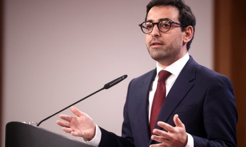 Šef francuske diplomacije pozdravio povratak Poljske u Europu