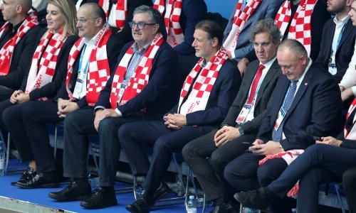 Pogledajte tko je sve s tribina gledao finale EP-a u vaterpolu  u Zagrebu