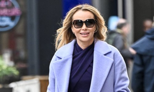 Anti-age efekt: U kaputu vedre nijanse uspješno je razbila zimsko sivilo