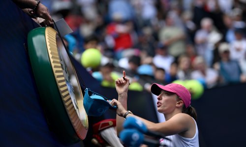 Prva nositeljica tri sata vodila borbu s Amerikankom; dogodila se i senzacija