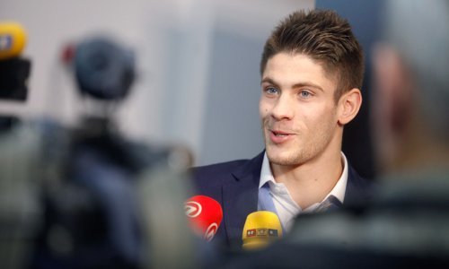 Nakon romantike s djevojkom, Andrej Kramarić s društvom partija u Grčkoj