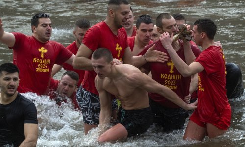 Pravoslavci od Mostara do Moskve plivali za križem: I Hrvatska ima pobjednika