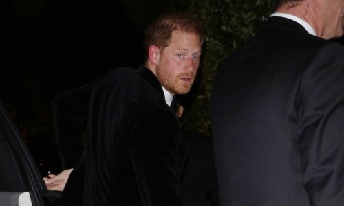 Stigao potpuno sam: Princ Harry naljutio mnoge, a nije spomenuo ni Kate ni oca Charlesa