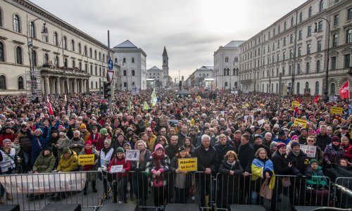 'Nacisti, odlazite': Na skupu u Münchenu se okupilo čak 200 tisuća ljudi