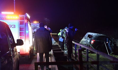 Nesreća kod Slavonskog Broda: Vozač poginuo, suvozačica u bolnici