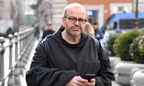 Papa Franjo ima svog savjetnika za AI: Tko je 'tech fratar' Paolo Benanti