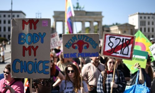 Njemačka protivnicima pobačaja uvodi zabranu akcija uz bolnice i savjetovališta