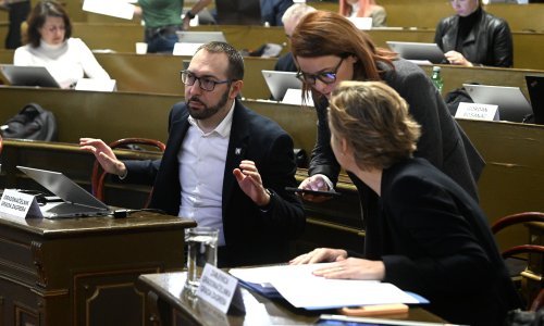 Spolovilo Leta 3 i 'mačkice' u Masarykovoj ulici uzburkali duhove u Skupštini Zagreba
