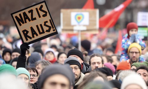 Njemačka industrija upozorava na opasnost od uspona desnice