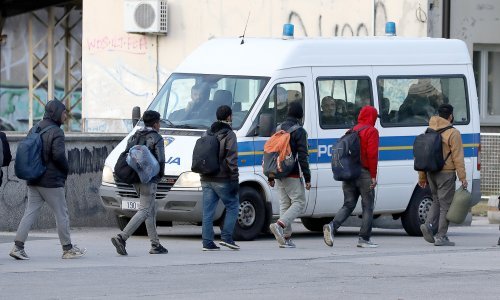 Policija u šest slučajeva spriječila krijumčarenje migrantima