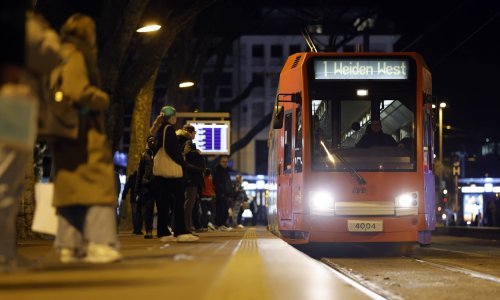 Nižu se štrajkovi u Njemačkoj - u četvrtak blokada zračnog prometa, u petak gradskog