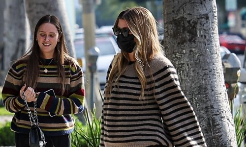 Ikoni tihog luksuza sjajno pristaju hit tenisice za kojima su poludjele trendseterice