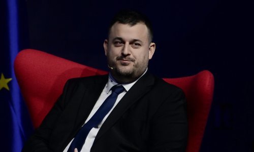 Dean Kotiga uživa na snijegu u posebnom društvu