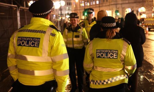 Nekoliko ljudi ozlijeđeno u Londonu nakon što je na njih bačena kiselina