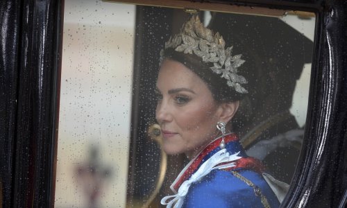 Kate Middleton pokrenula teorije: Svi se pitaju kako je neopaženo napustila bolnicu