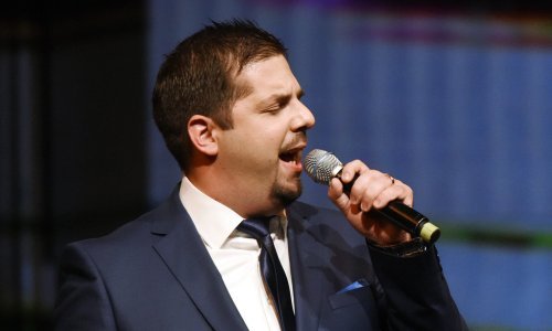 U dobi od 37. godina iznenada preminuo zadarski pjevač David Ricov