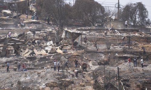 Raste broj poginulih u požarima koje bjesne Čileom, vatra progutala 131 život