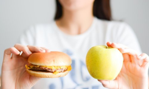Ova hrana ne ide pod ruku s visokim kolesterolom, no određene životne navike još su štetnije