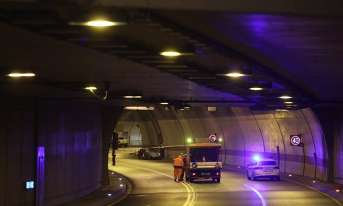 Detalji teške nesreće u tunelu Pećine: 'Mladi vozač iznenada skrenuo u suprotnu traku'